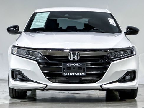 Used 2022 Honda Accord Sport image 5