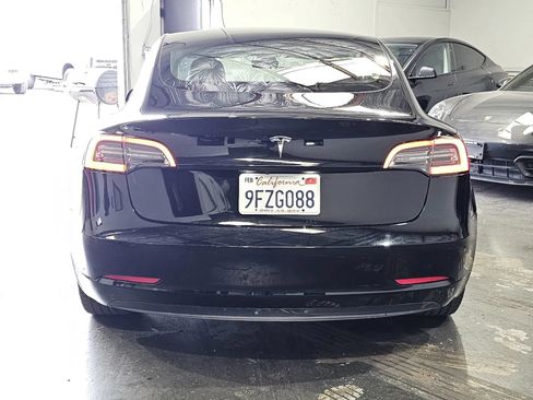 Used 2023 Tesla Model 3 Standard Range RWD image 3