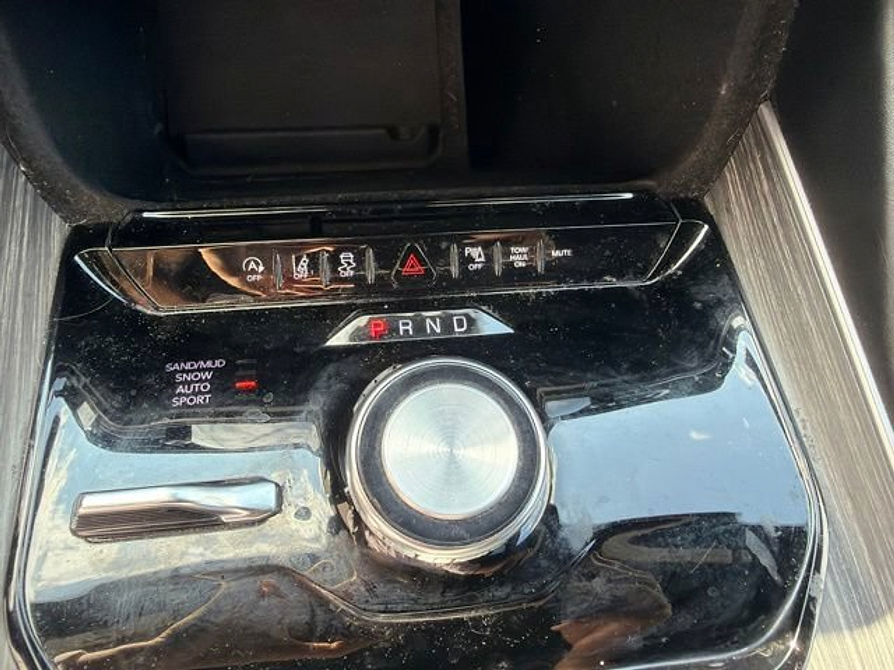 Used 2023 Jeep Wagoneer Series II w/ Premium Group I AWD/4WD image 29