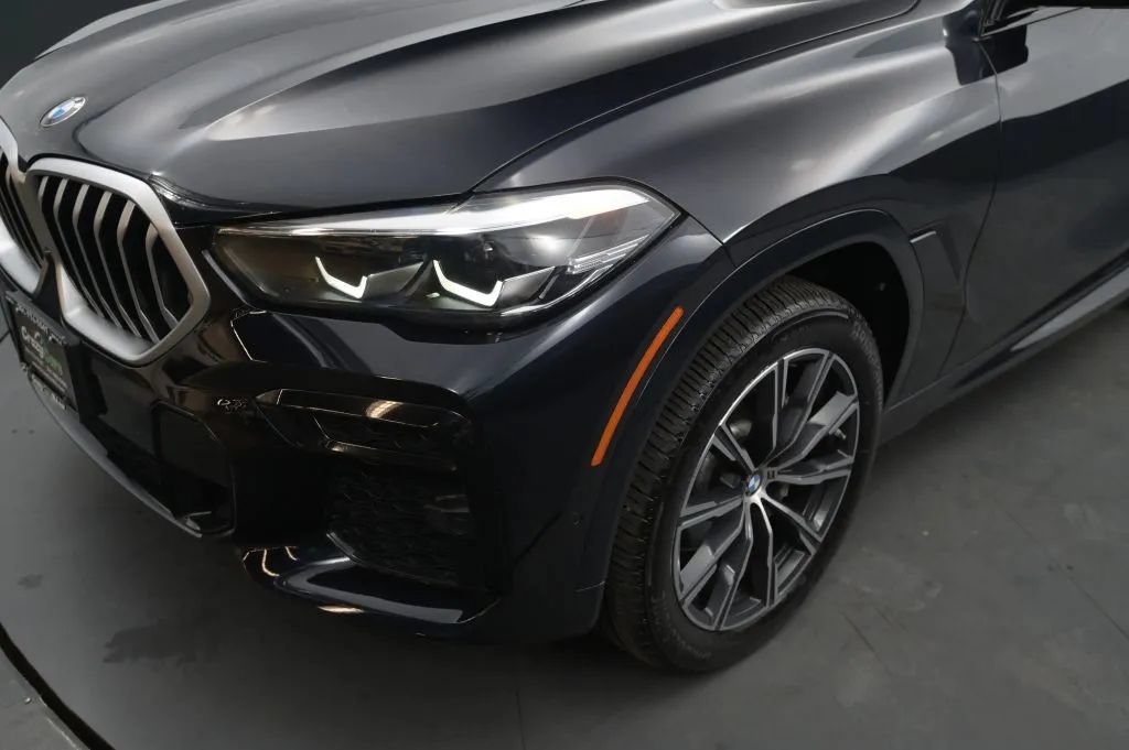Used 2023 BMW X6 xDrive40i w/ M Sport Package AWD/4WD image 9
