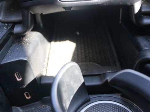 Used 2025 Mercedes-Benz E 350 Sedan image 42