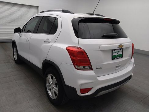 Used 2020 Chevrolet Trax LT FWD image 5