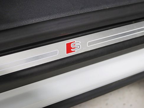 Used 2021 Audi Q8 Premium Plus w/ Premium Plus Package AWD/4WD image 15