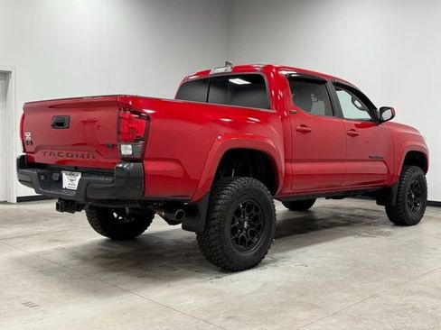 Used 2019 Toyota Tacoma SR5 image 13