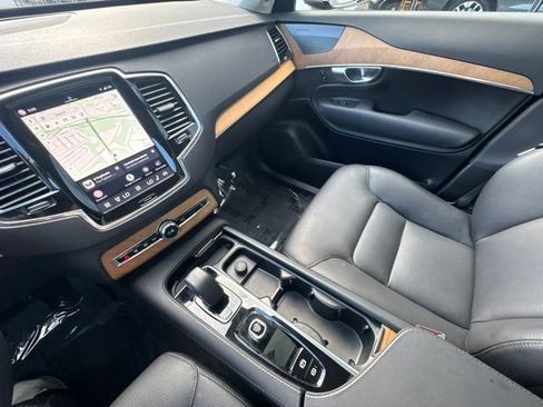 Used 2025 Volvo XC90 T8 Plus AWD/4WD image 22