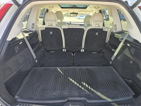 Used 2020 Volvo XC90 T6 Momentum w/ Protection Package Premier image 26