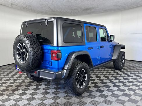 Certified 2025 Jeep Wrangler Unlimited Rubicon w/ Convenience Group AWD/4WD image 8