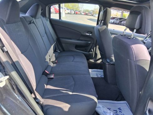 Used 2012 Chrysler 200 Touring FWD image 9
