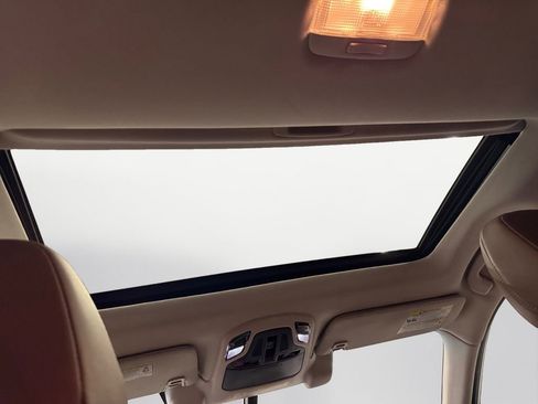 Certified 2022 Subaru Outback Touring XT image 16