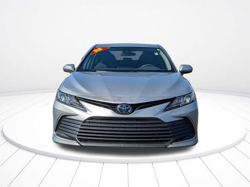 Used 2022 Toyota Camry LE AWD/4WD image 8