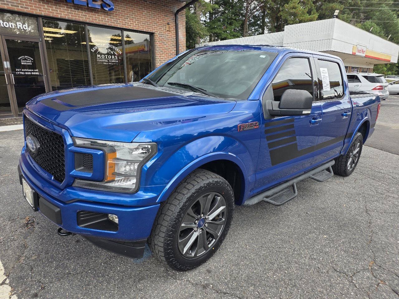 Used 2018 Ford F150 XLT w/ Equipment Group 302A Luxury AWD/4WD image 2