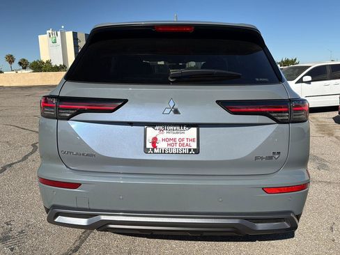 New 2026 Mitsubishi Outlander SE AWD/4WD image 6