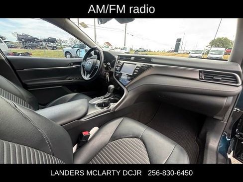 Used 2019 Toyota Camry SE image 9
