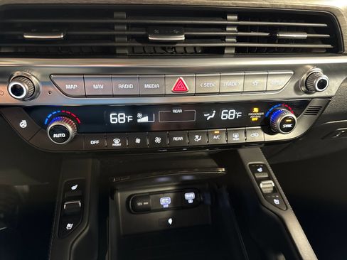 Used 2022 Kia Telluride EX w/ EX Premium Package AWD/4WD image 18