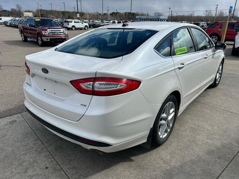 Used 2014 Ford Fusion SE image 5