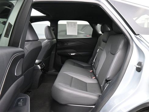Used 2023 Lexus RX 350 Premium image 17