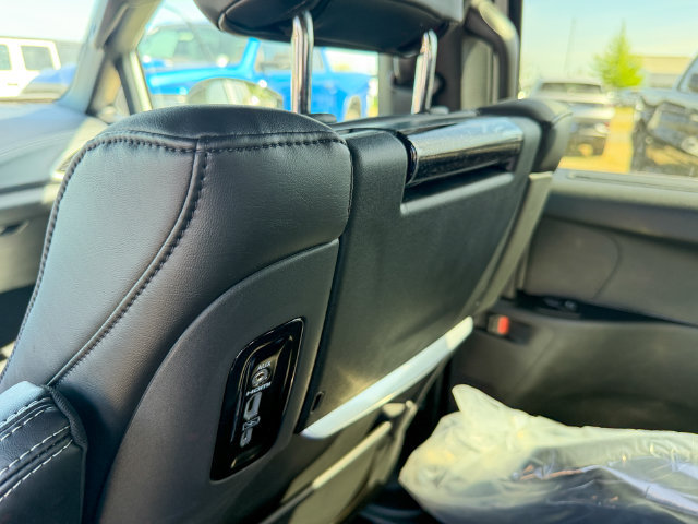 New 2026 Chrysler Pacifica Select FWD image 23