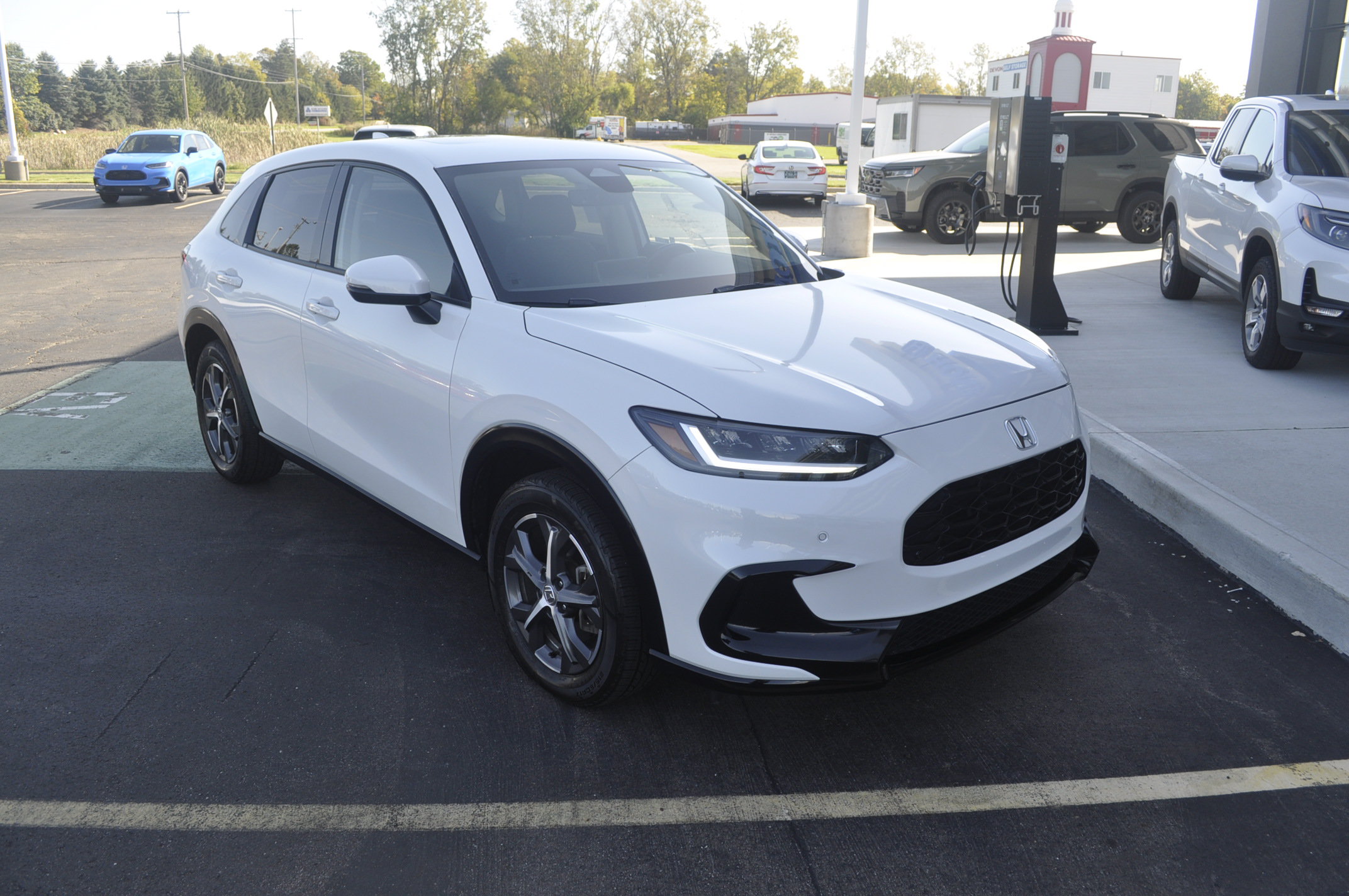 Used 2024 Honda HR-V EX-L image 1