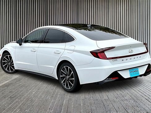 Used 2020 Hyundai Sonata SEL Plus w/ Tech Package image 2