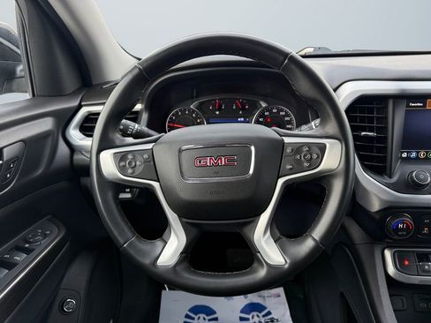 Used 2023 GMC Acadia SLT image 12