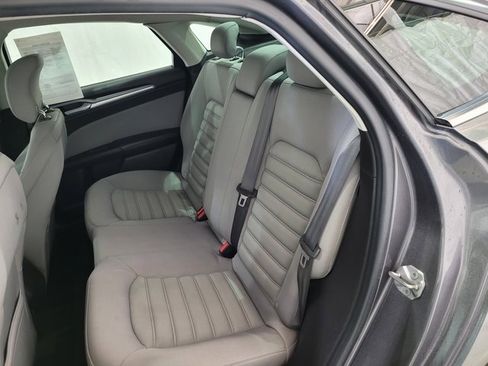 Used 2014 Ford Fusion S image 43