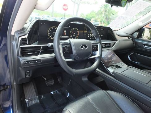 Used 2025 INFINITI QX80 Sensory AWD/4WD image 28