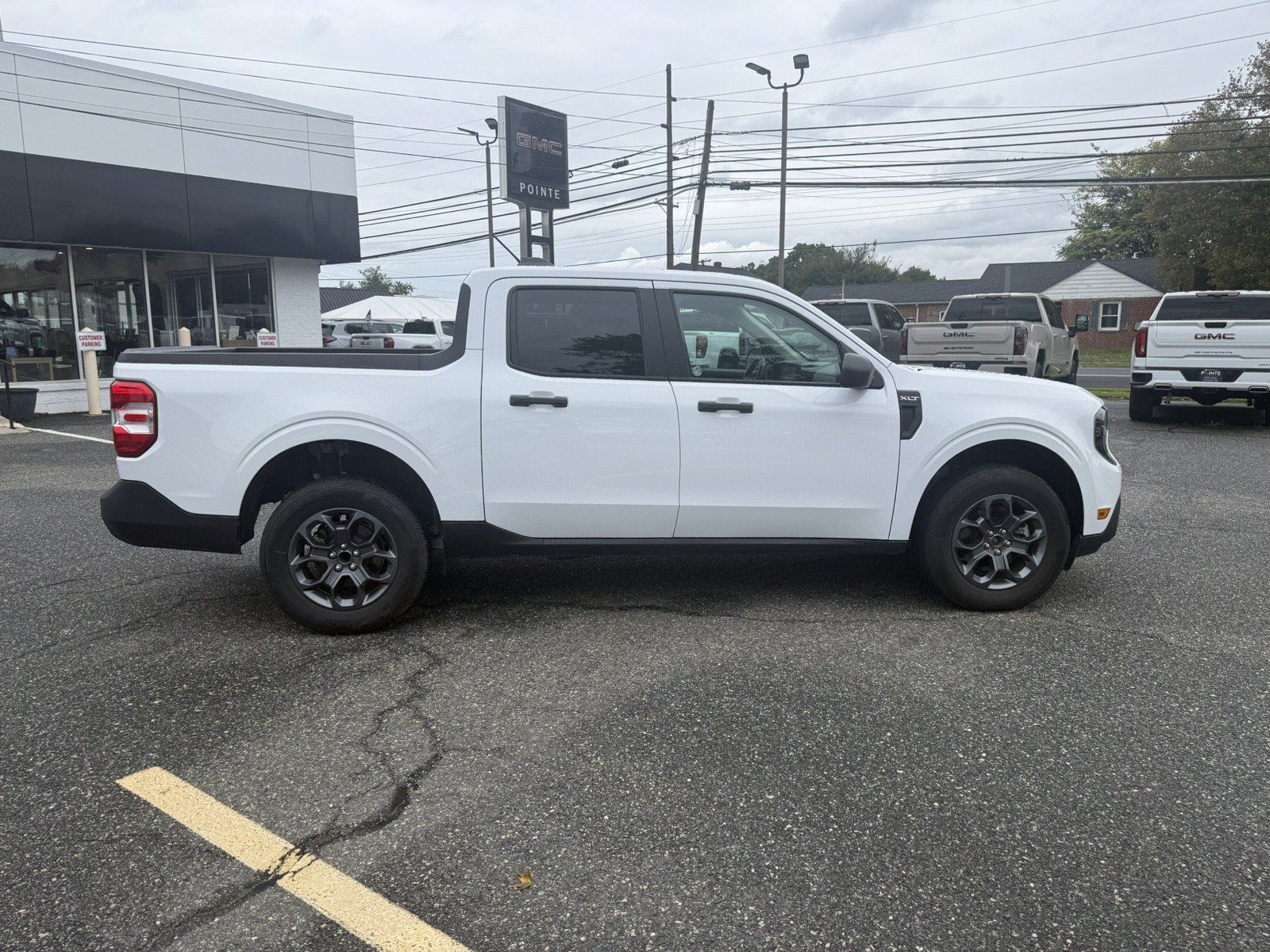 Used 2026 Ford Maverick XLT FWD image 2