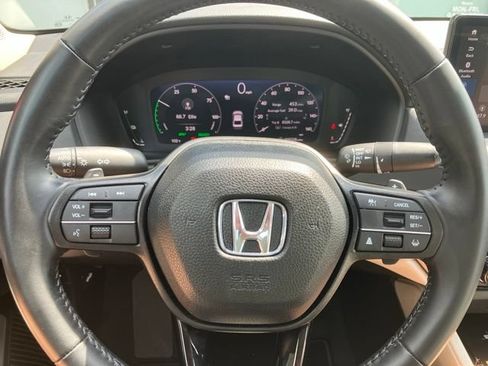 Certified 2025 Honda Accord EX-L image 32