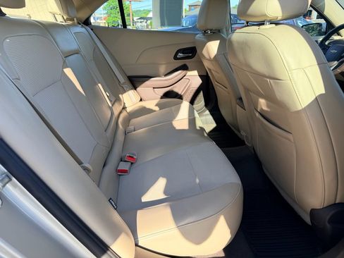 Used 2015 Chevrolet Malibu LT FWD image 15