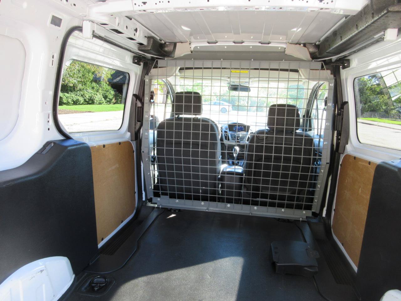 Used 2015 Ford Transit Connect XLT FWD image 13