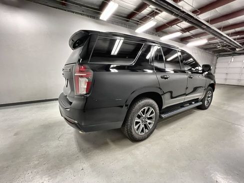 Certified 2022 Chevrolet Tahoe Z71 w/ Luxury Package AWD/4WD image 8