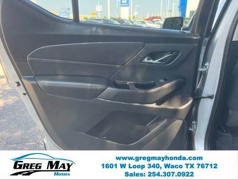 Used 2020 Chevrolet Traverse LT FWD image 19