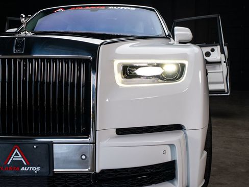 Used 2022 Rolls-Royce Phantom Sedan w/ The Phantom Package RWD image 6