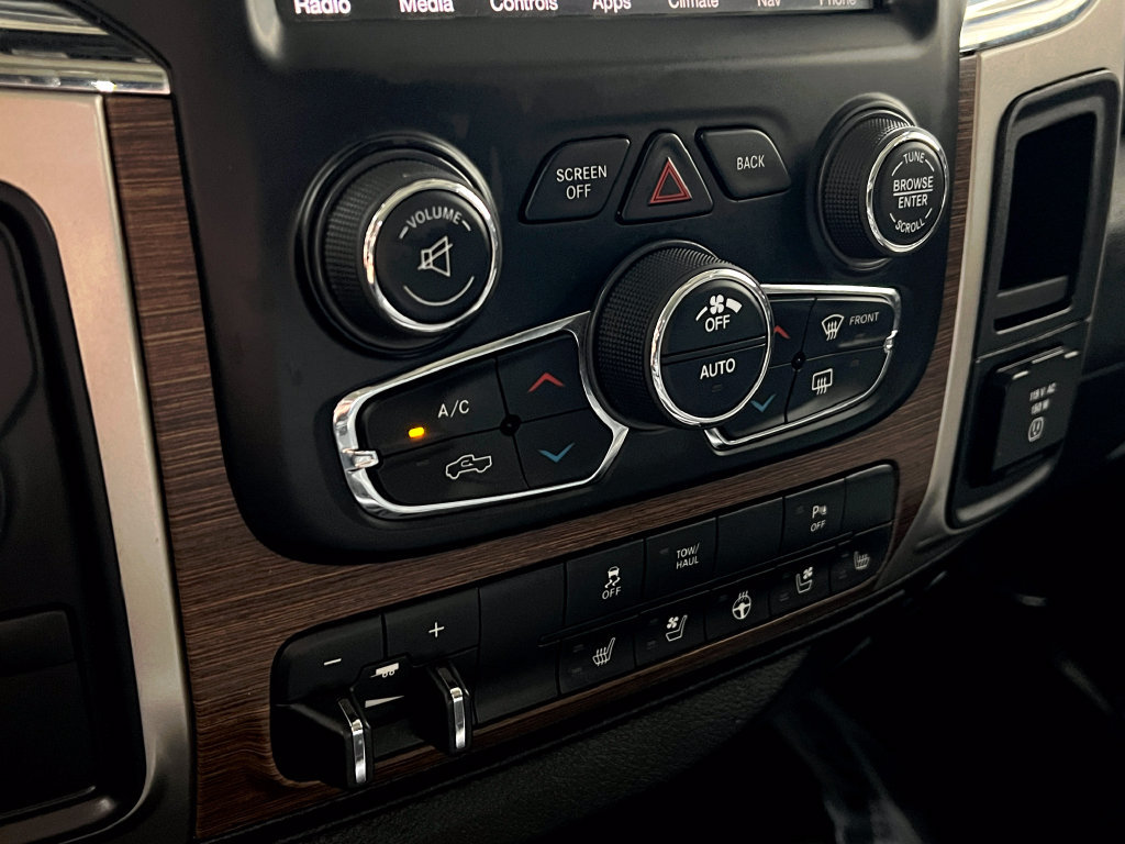 Used 2015 RAM 2500 Laramie AWD/4WD image 27