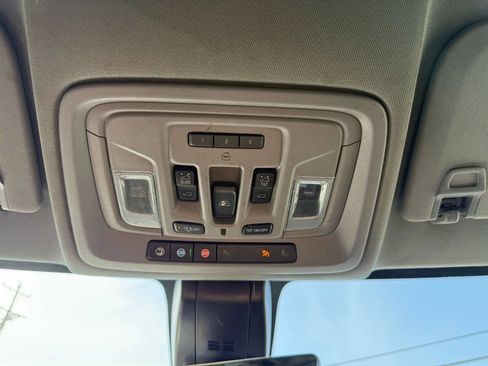 Used 2021 GMC Sierra 2500 Denali w/ Denali Black Diamond Edition image 45