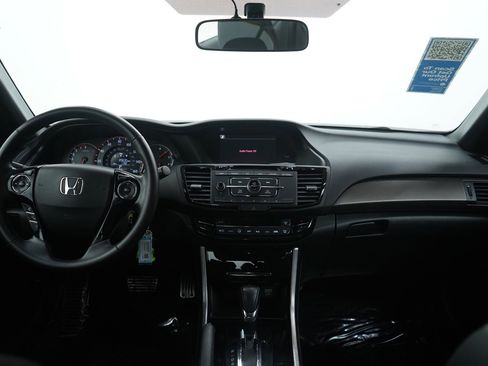 Used 2016 Honda Accord Sport image 13