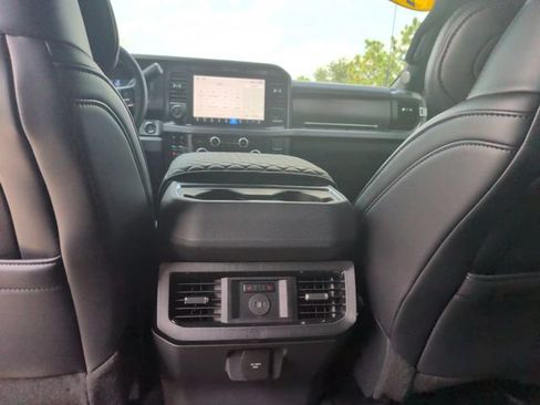 Used 2026 Ford F250 Platinum AWD/4WD image 30