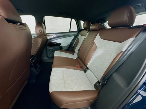 Used 2023 Volkswagen ID.4 2WD image 27