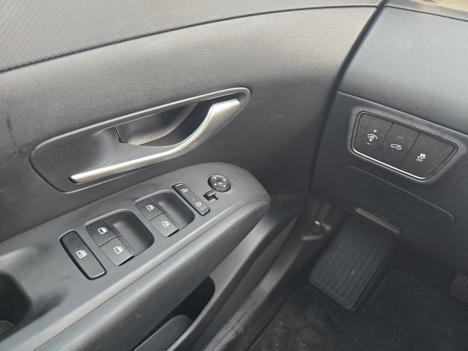Used 2024 Hyundai Santa Cruz SEL w/ Activity Package FWD image 25