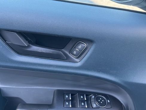 Used 2025 Ford Maverick XL w/ Equipment Group 101A image 17