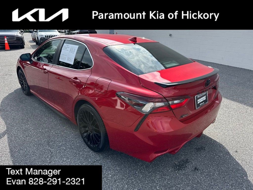 Used 2023 Toyota Camry SE FWD image 5