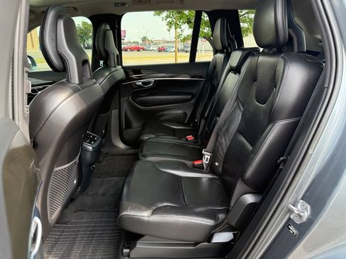 Used 2018 Volvo XC90 T6 Momentum w/ Convenience Package AWD/4WD image 21