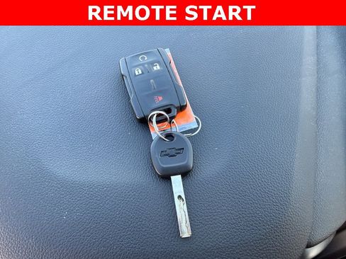 Used 2021 Chevrolet Colorado LT w/ Safety Package image 5