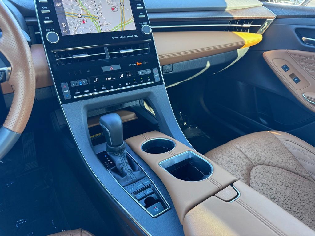 Used 2019 Toyota Avalon Limited w/ Advanced Safety Package FWD image 30