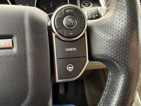 Used 2017 Land Rover Range Rover Sport HSE image 26