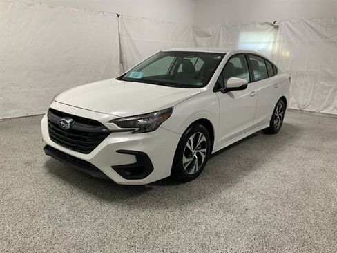 Used 2025 Subaru Legacy Premium w/ Popular Package #1A AWD/4WD image 2