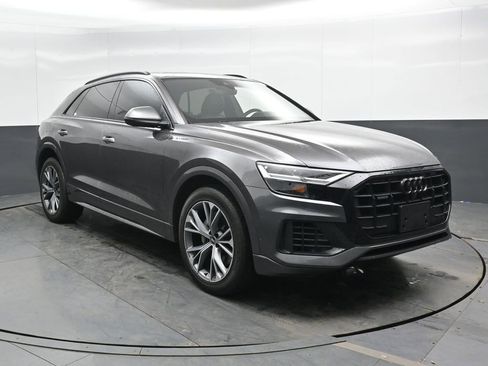 Used 2021 Audi Q8 Premium w/ Black Optic Package image 5