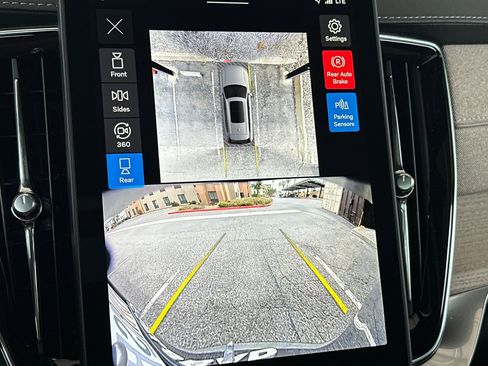 New 2026 Volvo XC90 B6 Plus AWD/4WD image 17