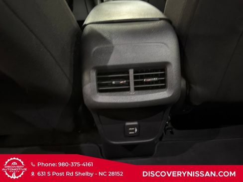 Used 2024 Chevrolet Equinox LT AWD/4WD image 32