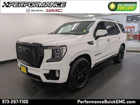 Used 2021 GMC Yukon Denali w/ Denali Ultimate Package image 1